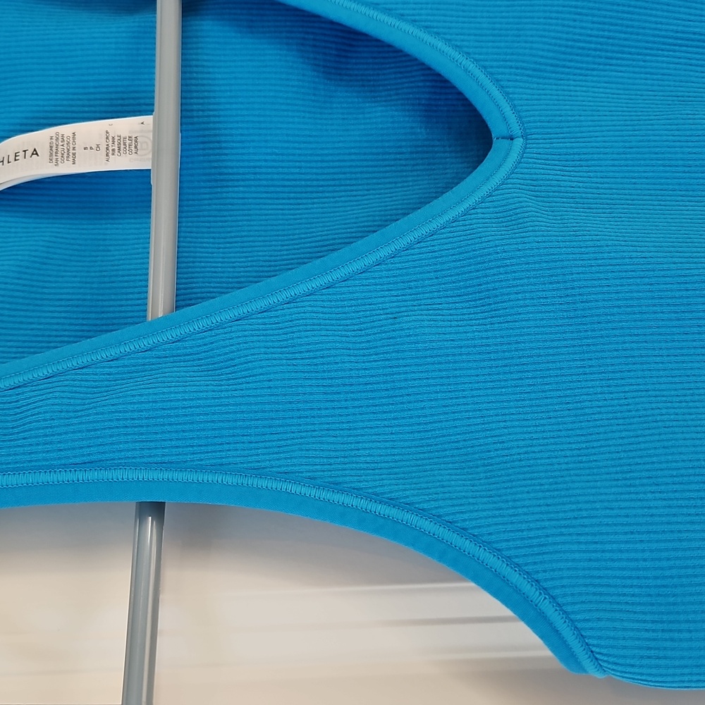 ATHLETA TOP - Picture 5 of 5